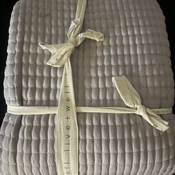 Full/Queen Size Blanket-Comforter 