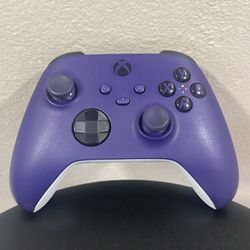 Xbox One Controller (purple) 