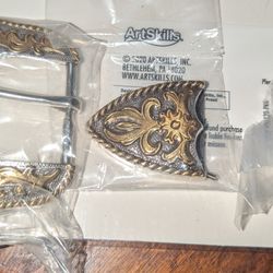 Belt Buckle For A Cowgirl Floral Design