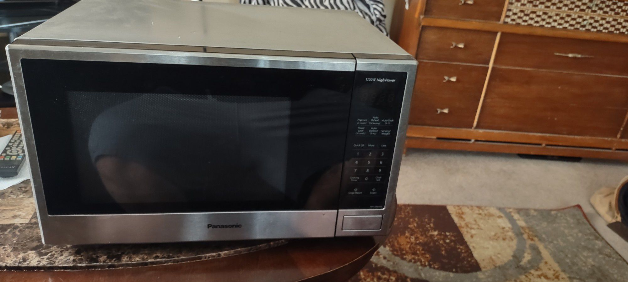 Microwave Was 200$ Brand New 