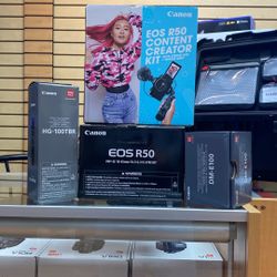 Canon EOS R50 Content Creator Kit
