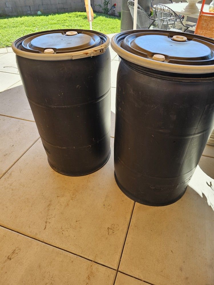 55 Gallon Plastic Drums