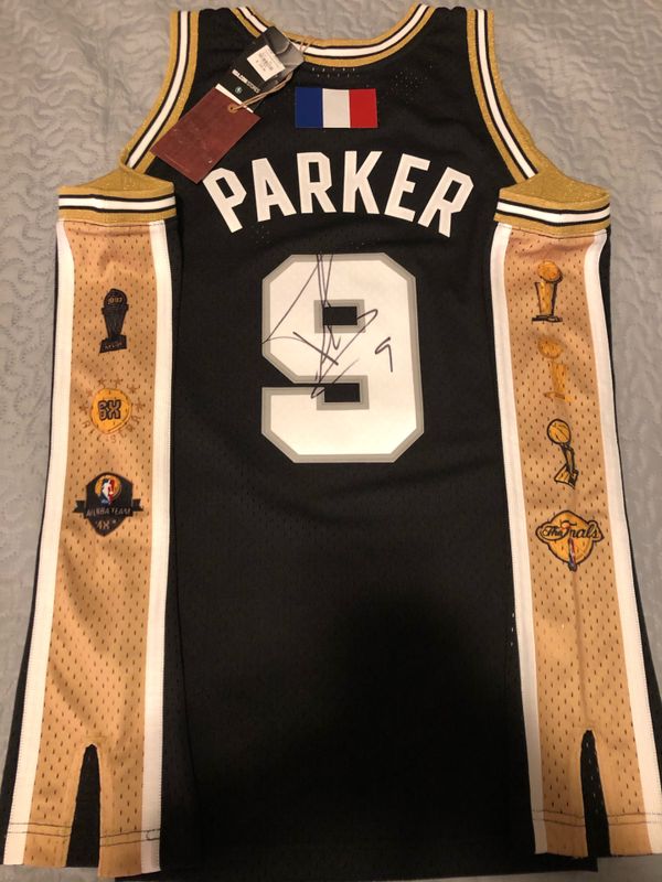Tony Parker retirement jersey “ rare “ limited for Sale in San Antonio