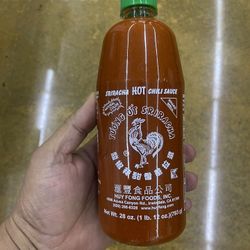 Siracha Hot Chili Sauce