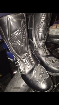 VEGA MOTORCYCLE BOOTS