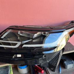Nice! 2018-2023 Land Range Rover Velar LH Left Driver Side LED Headlight OEM