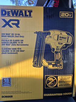DEWALT XR 20V MAX 18 GA Brad Nailer DCN680B