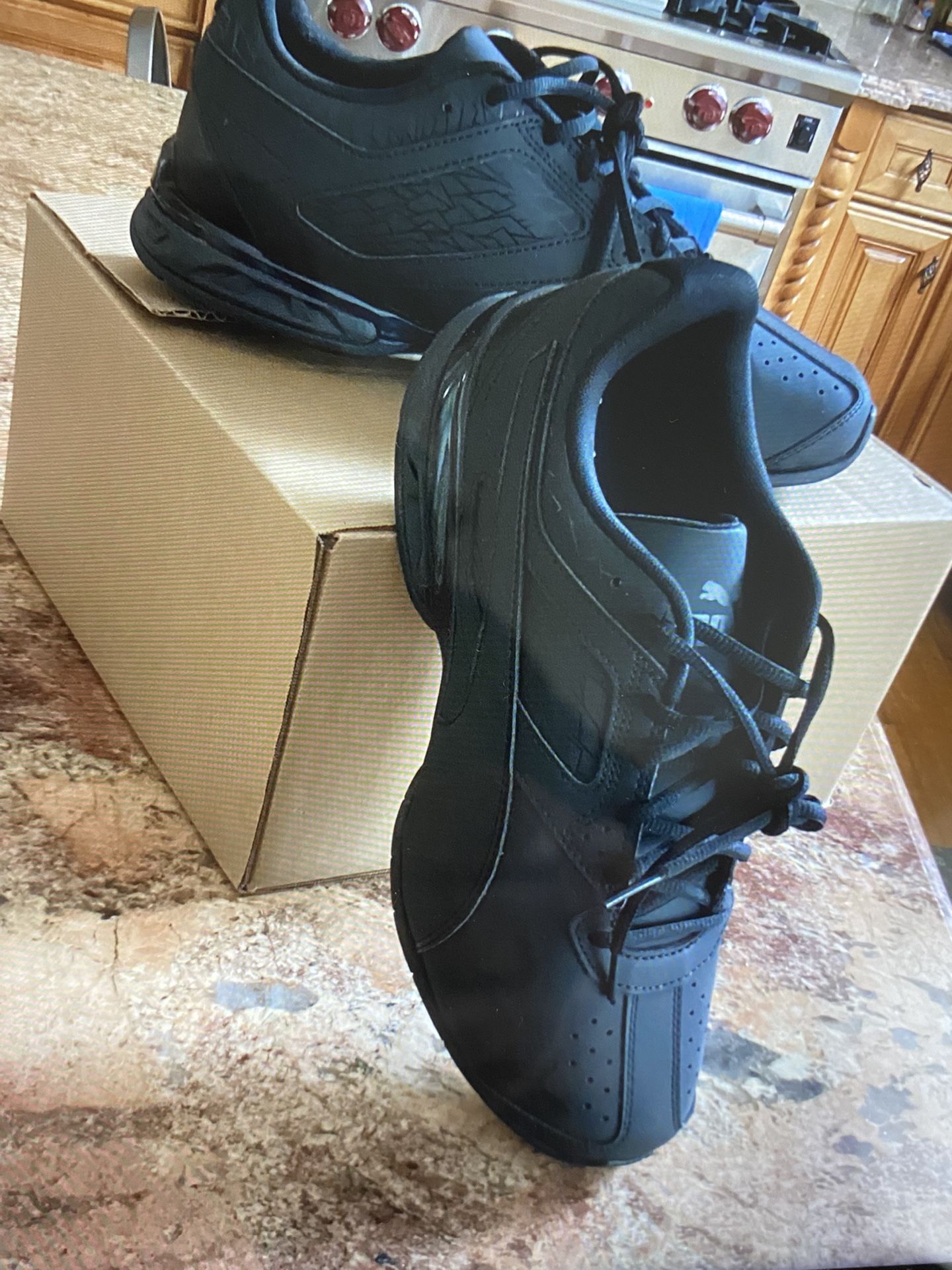 Pumas Running Shoes 10.5