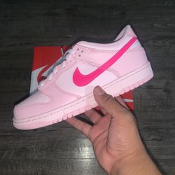 Nike Dunk Low “Triple Pink” 