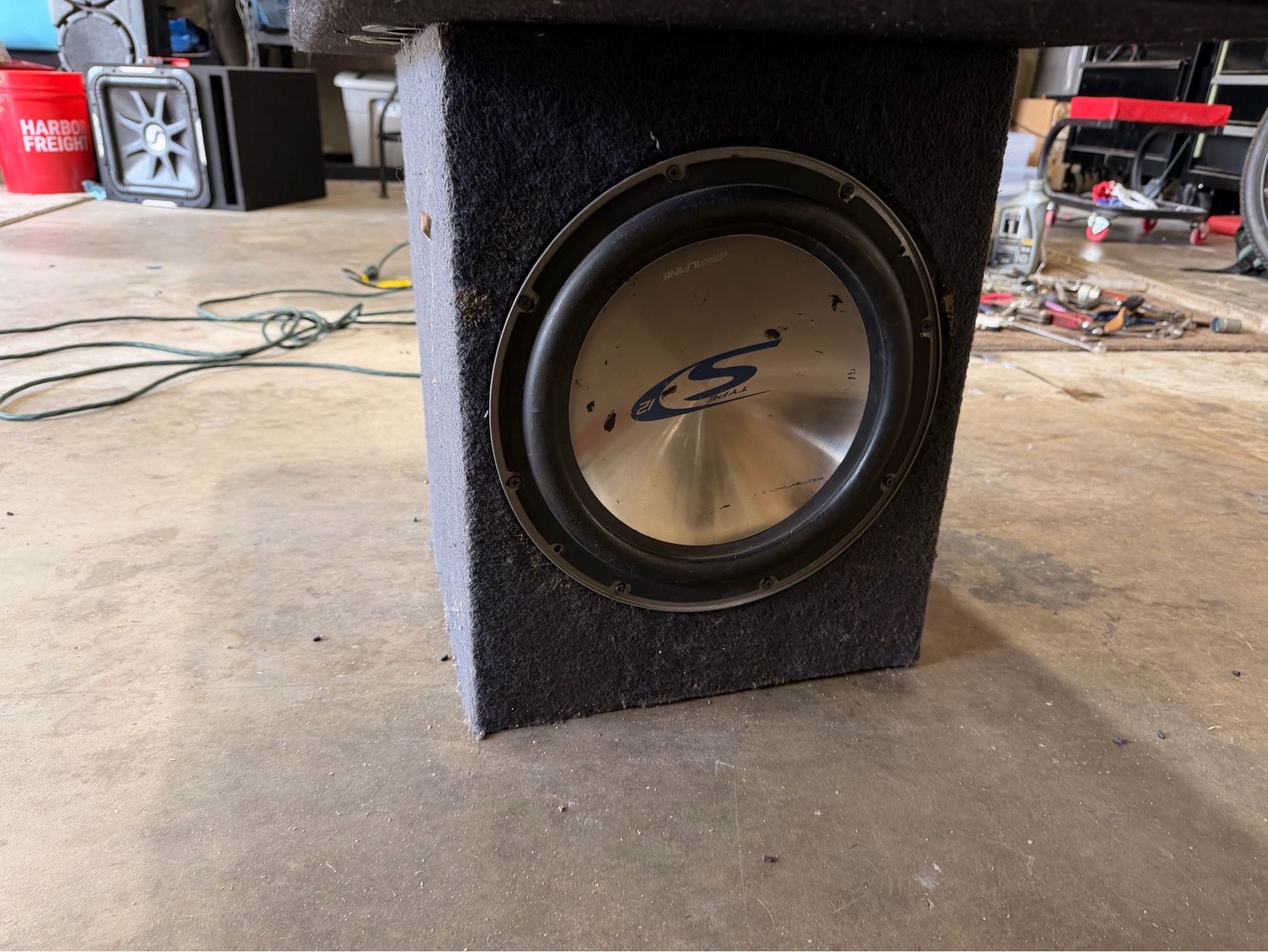 Alpine subwoofer