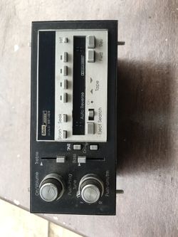 Del o Bose gold Series car radio