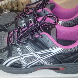 Women's Tennis Shoes 