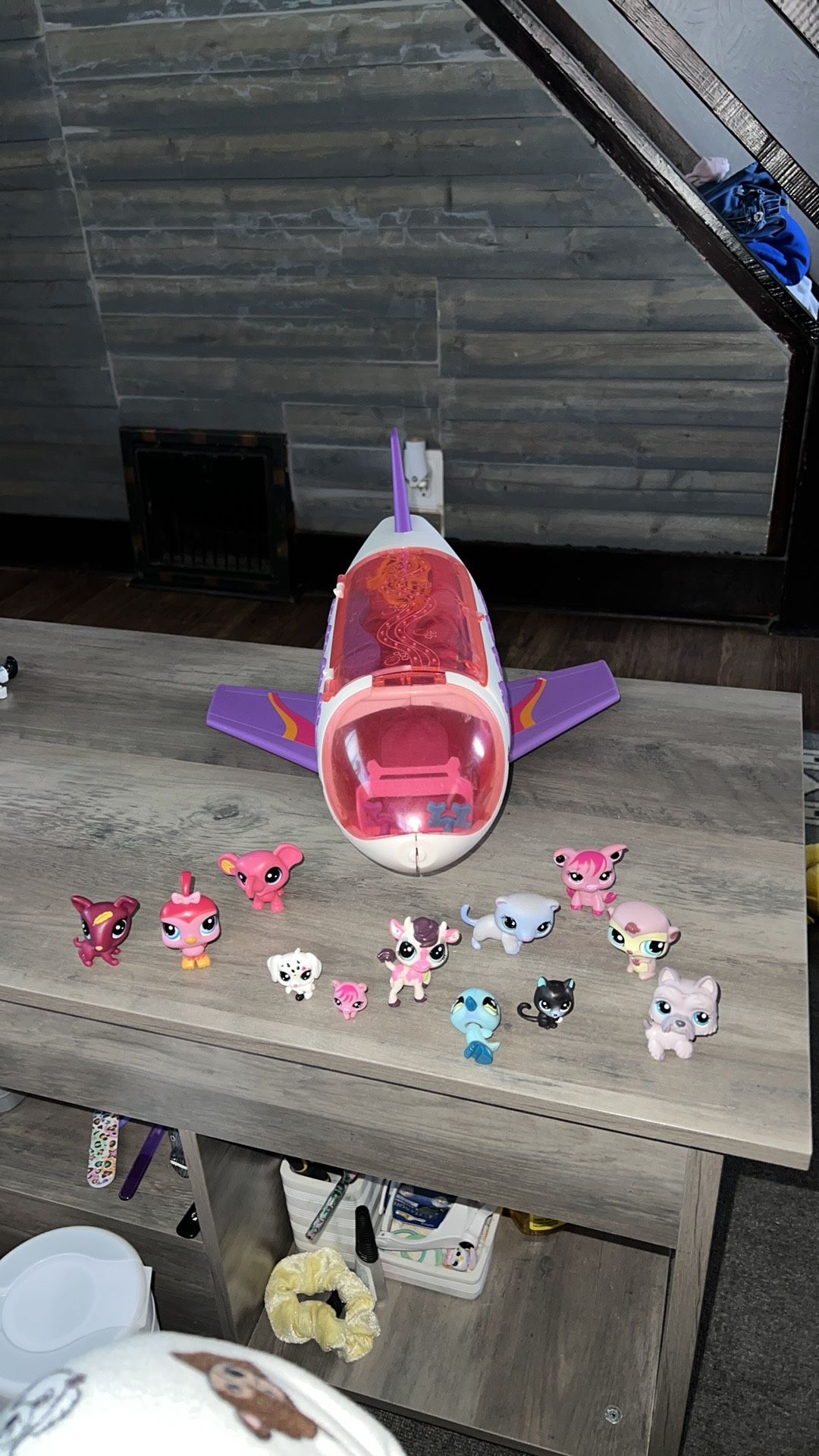 Littlest Pet Shop Pet Jet LPS Airplane W/Figures