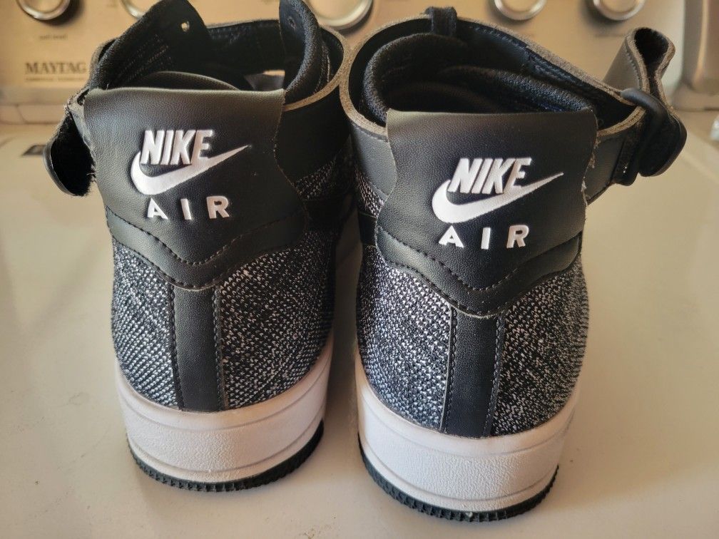 SIZE 13 MENS NIKE AIR FORCE ULTRA FLYKNIT MID SHOE 2016 RELEASE