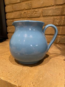 Mamma Ro Pitcher