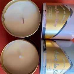 luxury  soy candles  illume  2 for  $17.00