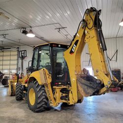 2018 Caterpillar 420F2 backhoe loader