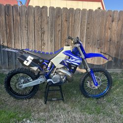 Yz250