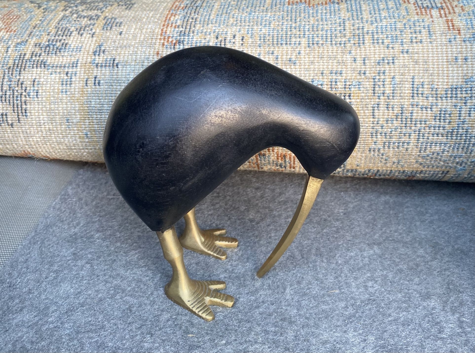 Abstract Kiwi Bird Resin Ornaments Model Room Club Living Room Coffee Table Creative Soft Decoration Crafts Ornament