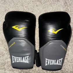 Boxing gloves