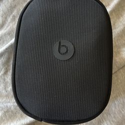 Beats Solo 4