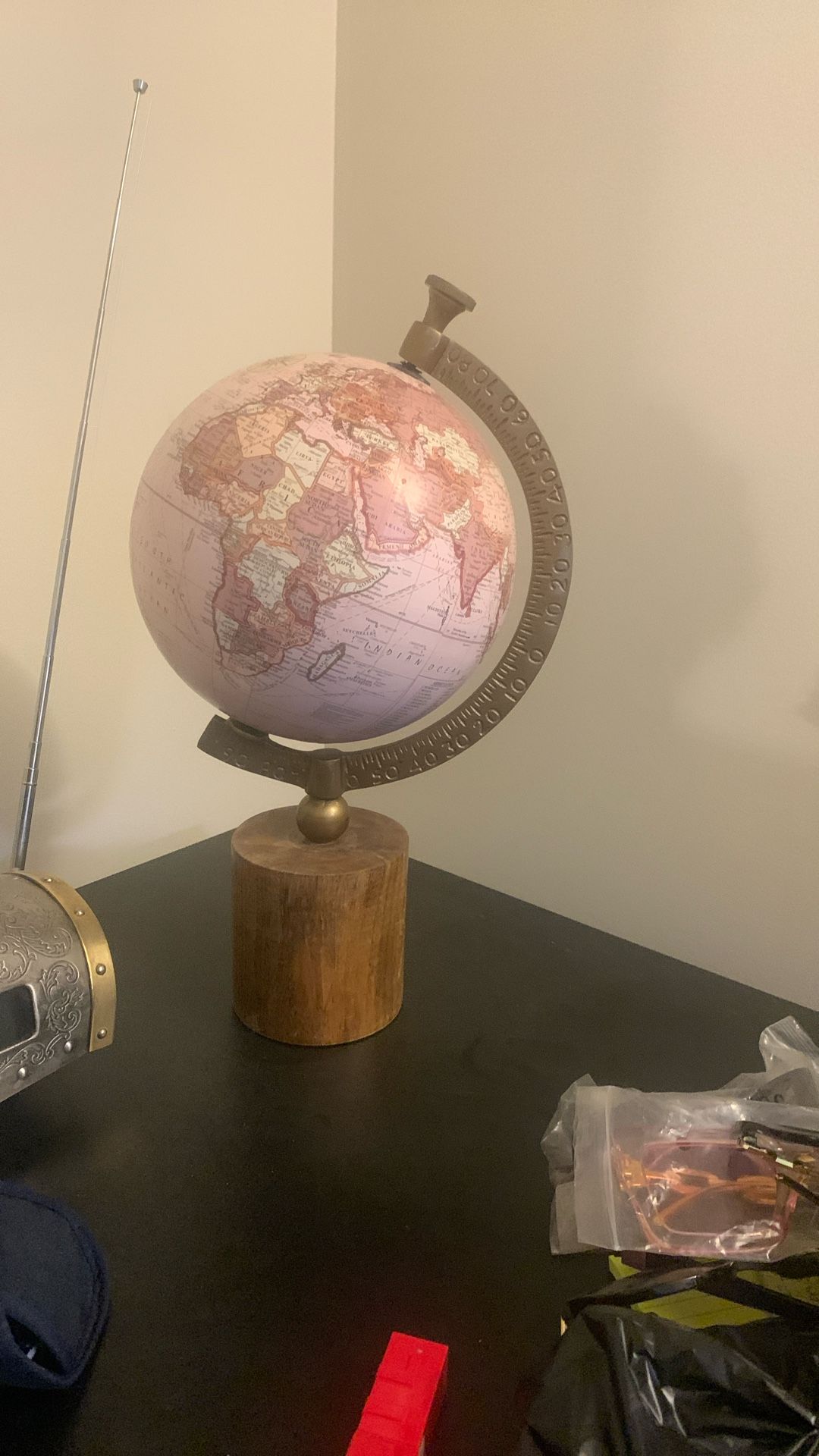 Globe
