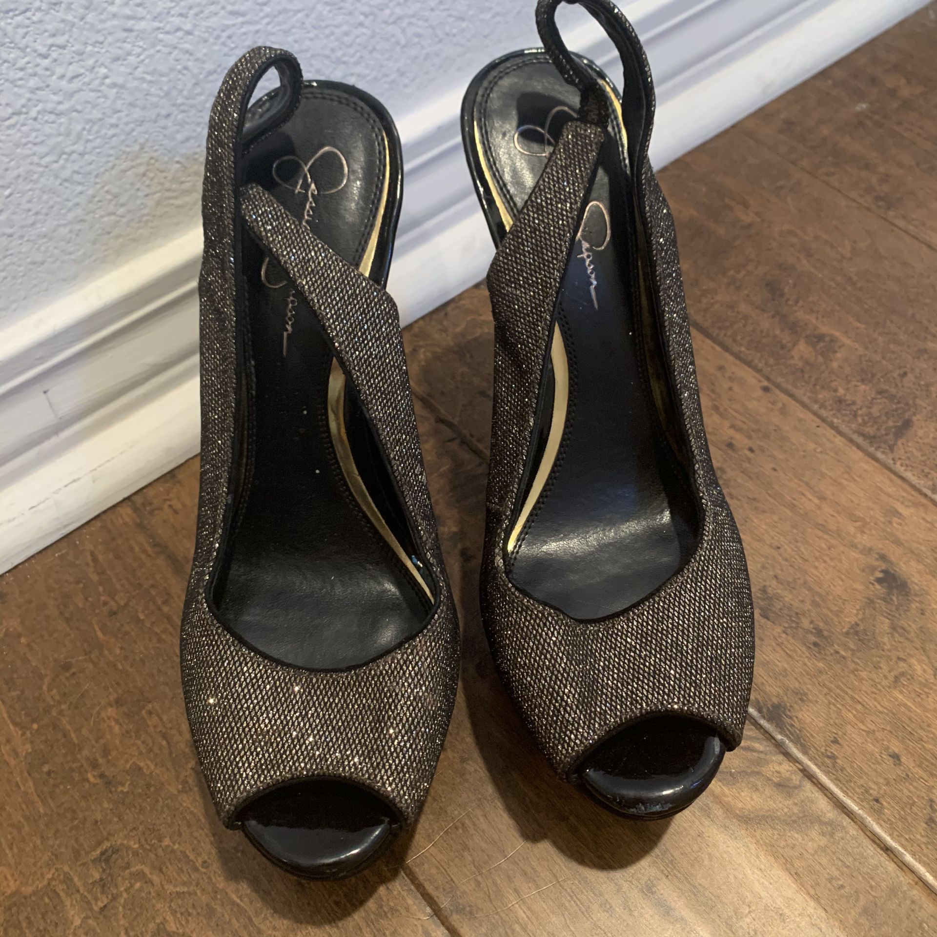 Jessica Simpson black/gold high heels