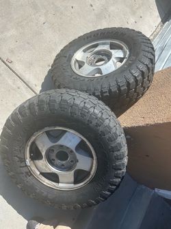 Chevy/gmc wheels with tires