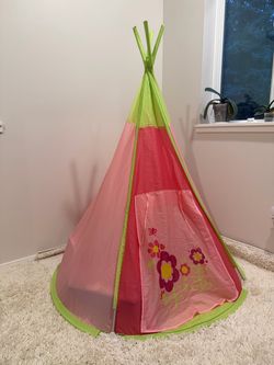 Kid’s teepee tent