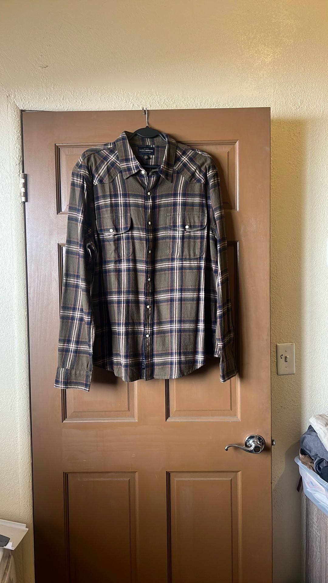 Lucky Brand Men’s Large Flannel Shirt