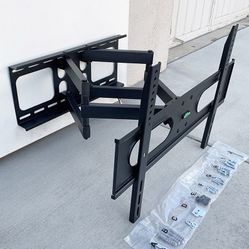 (New in box) $45 Full Motion TV Wall Mount Bracket 37-75 Inch TVs, Dual Arms Tilt Swivel Articulating Max 110lbs 