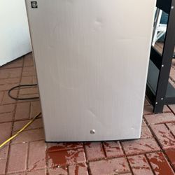 Mini Fridge