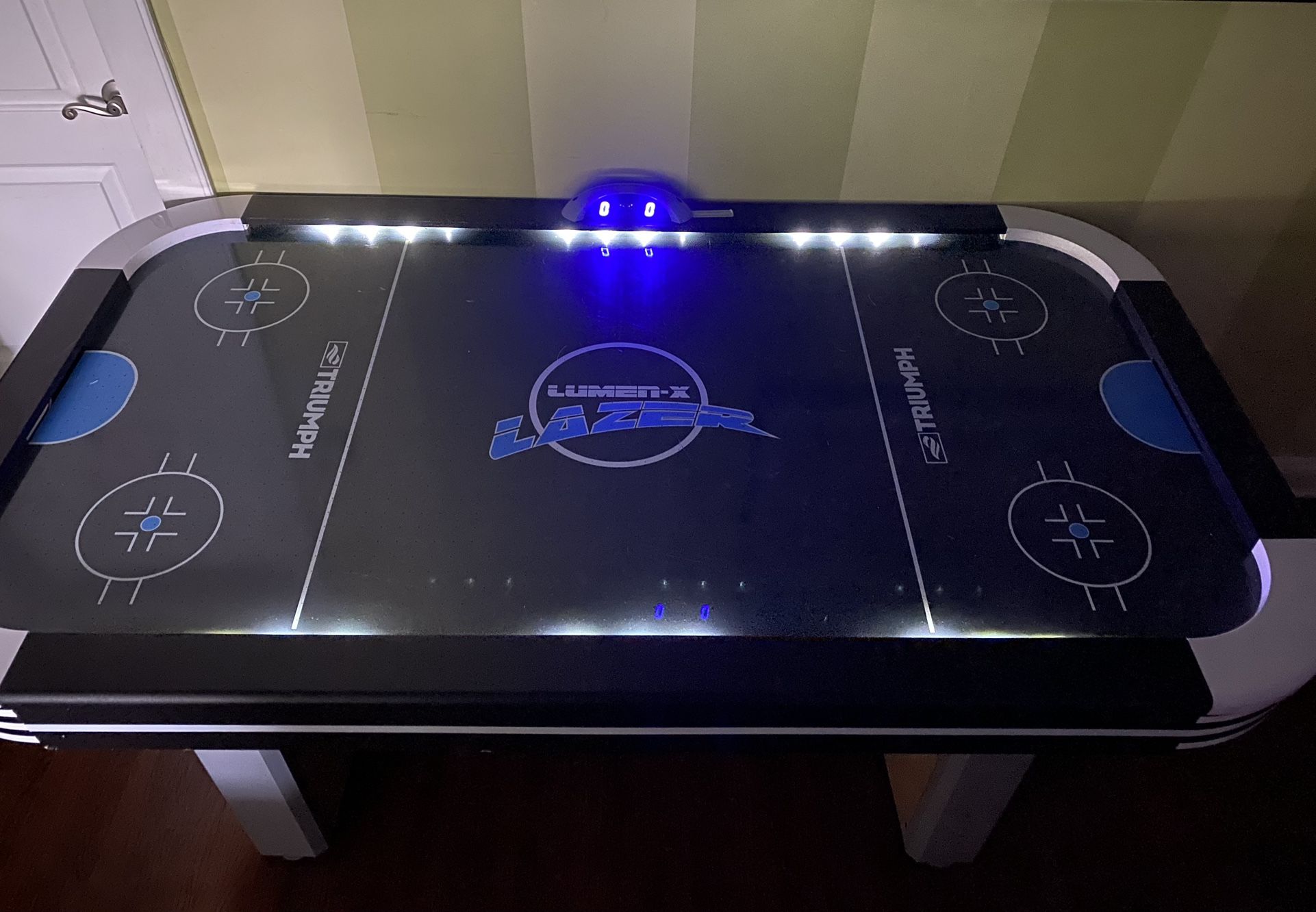 Lumen-X Lazer Triumph 6’ Foot Interactive Air Hockey Table Featuring All Rail LED & Digital Score Board (Game Room Arcade) 45-6800W (Retail $700)