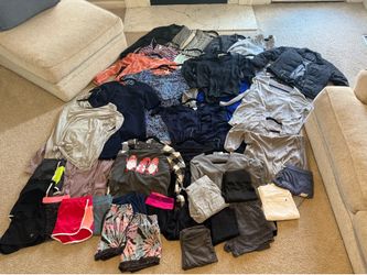 55 Piece Women’s Clothing Lot - Medium
