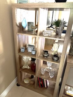 Bookcase with 8 shelves
