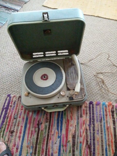 Vintage Rca Victor Portable Record Player