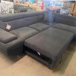 📌JemimaGray Fabric Sectional Sofa
ACME$20 Down Payment and delivery available 