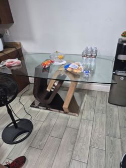 Kitchen table