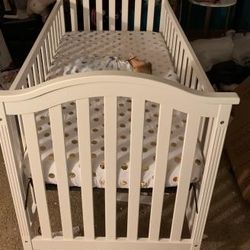 Brand New Baby Crib With Brand New Mattress 