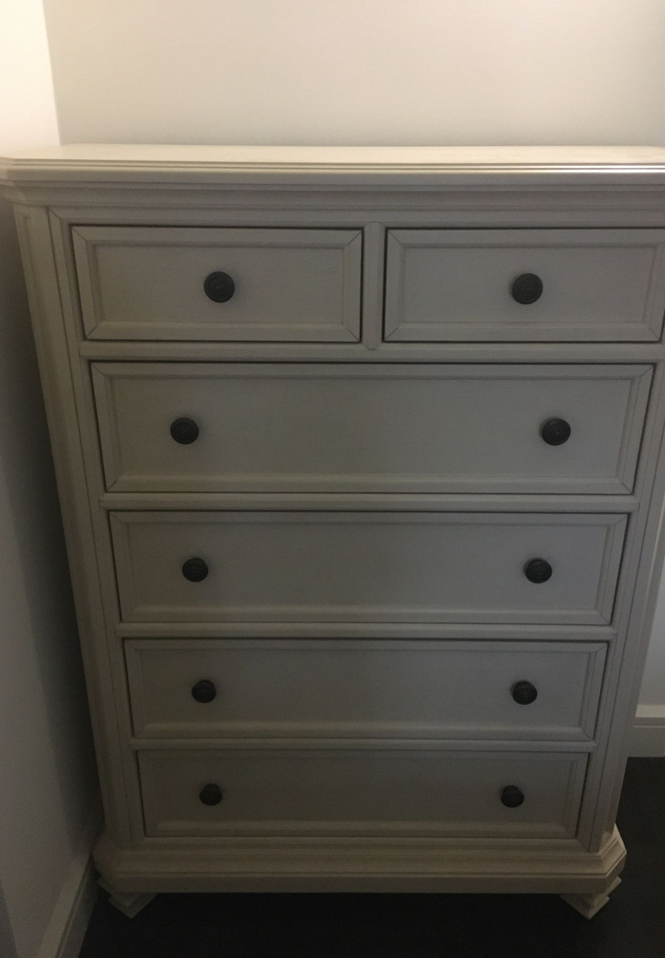 Beautiful 4 draw dresser with vanity mirror and jewelry box built in