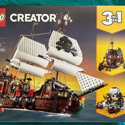 LEGO Creator 3 In 1 Pirate Ship 31109 - retired