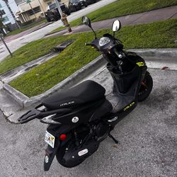 Italika 150cc Like New/ Willing to Trade it for 49cc in GREAT condition