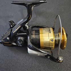 Shimano Baitrunner 12000D Spinning Reel