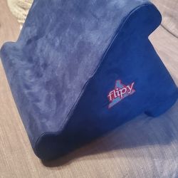 Flipy Tablet Pillow