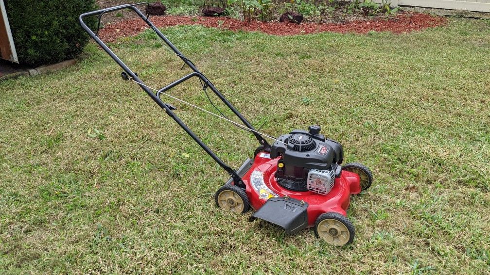 Mulching Lawn Mower, Gas 125cc, Like New