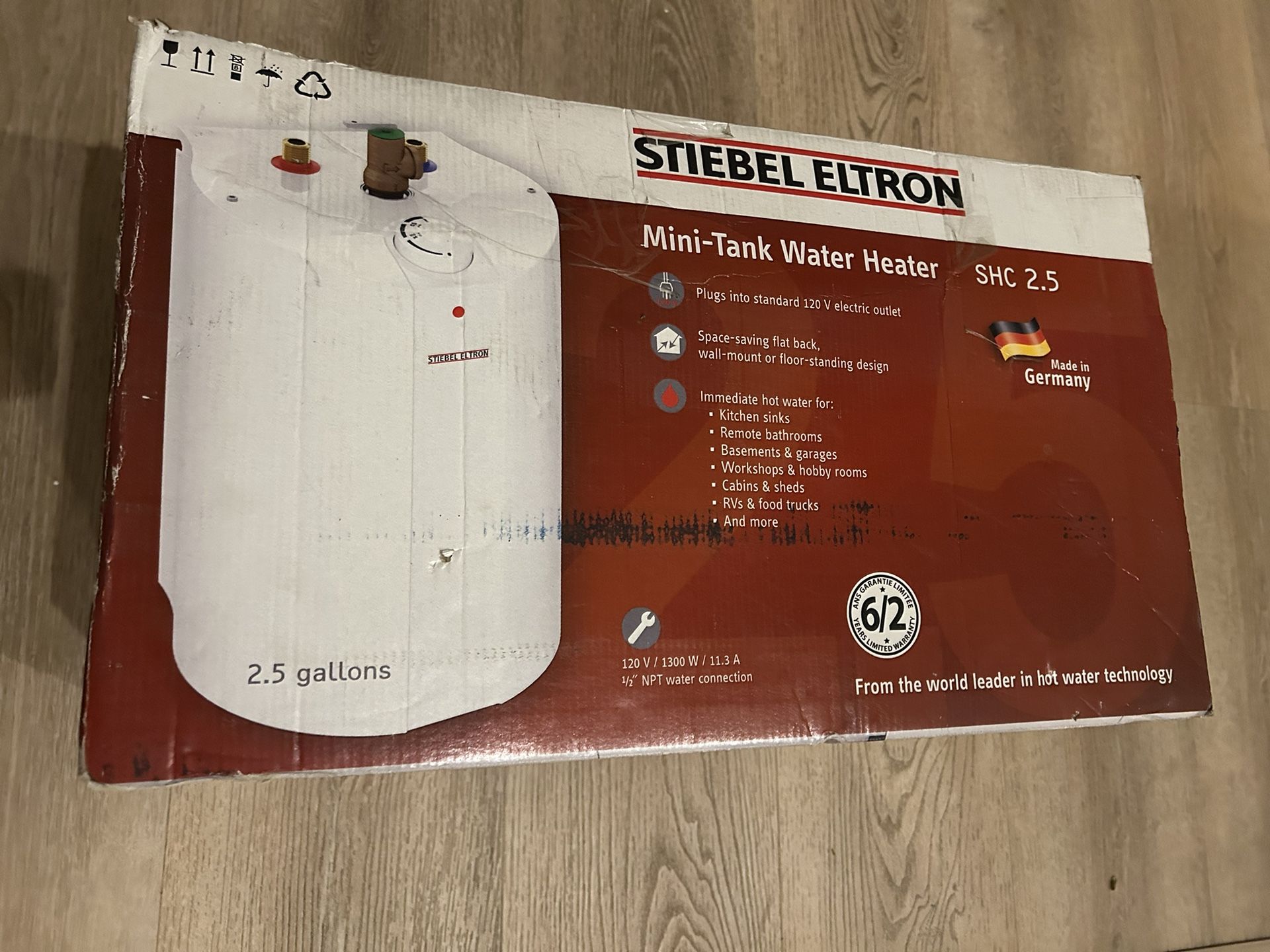 STIEBEL ELTRON SHC 2.5 Gal. 6-Year Warranty 1300 W Compact Electric Point-of-Use Mini-Tank Water Heater
