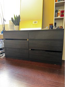 Black Dresser