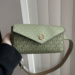 Michael Kors Crossbody bag/Fanny Pack