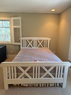White Wood Full Bed Frame with Mattress