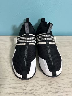 Men’s Nike shoes